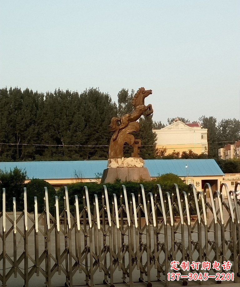 宁德奔马企业景观铜雕