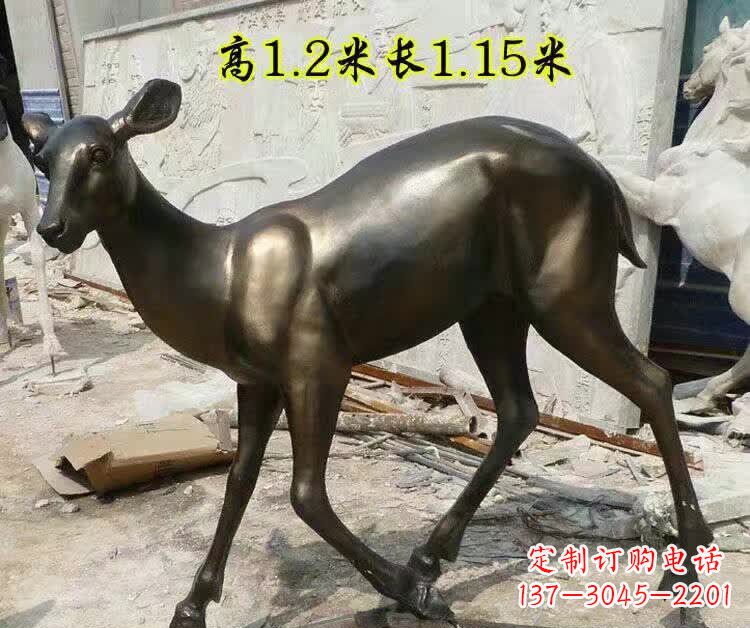 宁德灵动的小鹿铜雕