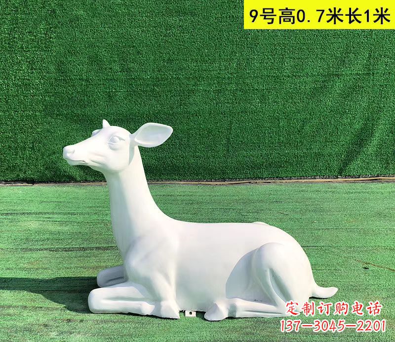宁德玻璃钢白色小鹿动物雕塑