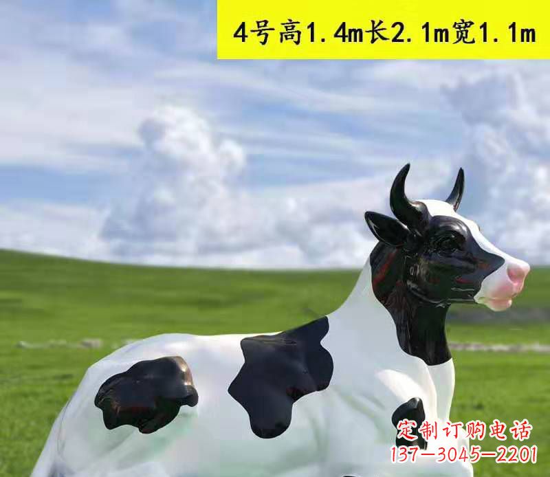宁德玻璃钢彩绘黑白奶牛雕塑