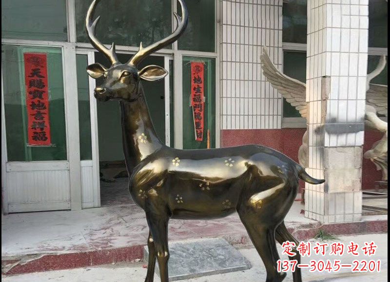 宁德玻璃钢梅花鹿雕塑精美的艺术瑰宝