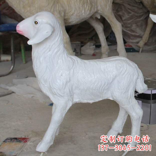 宁德玻璃钢雕刻的羊雕塑——艺术的精美表达
