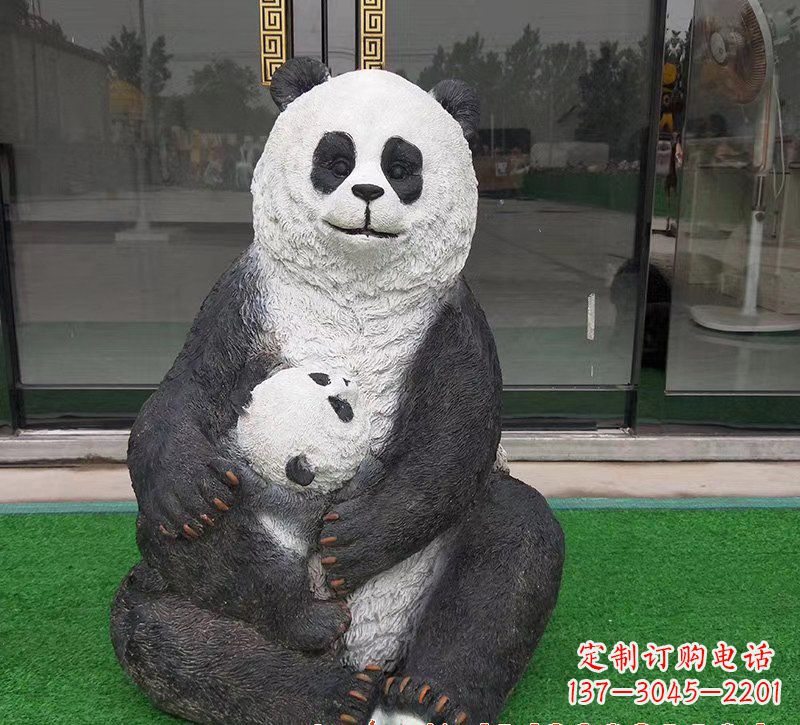 宁德玻璃钢制熊猫雕塑——传承中华文化精髓
