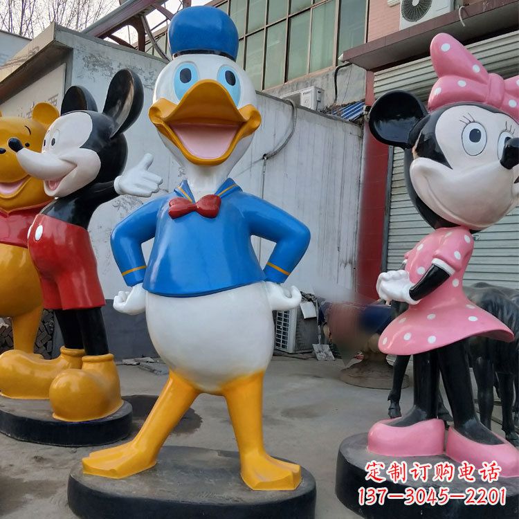 宁德玻璃钢唐老鸭和米老鼠卡通雕塑