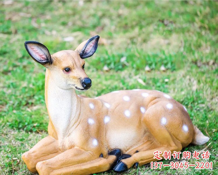 宁德玻璃钢卧姿梅花鹿雕塑