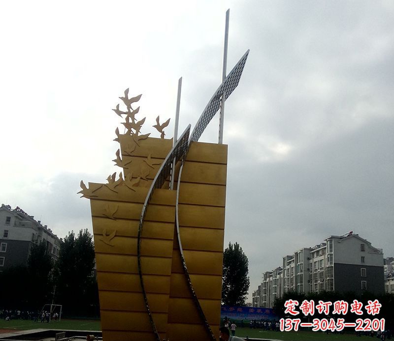 宁德不锈钢帆船雕塑象征城市的起航