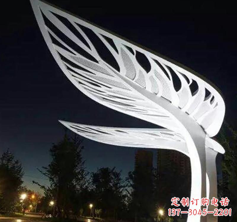 宁德不锈钢树叶雕塑点缀城市景观