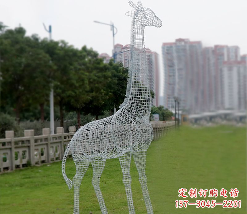 宁德不锈钢城市的长颈鹿雕塑