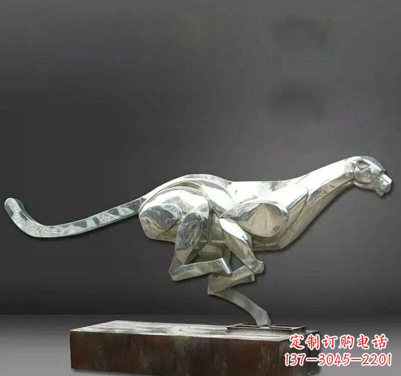 宁德不锈钢豹子雕塑一种精美的雕塑艺术