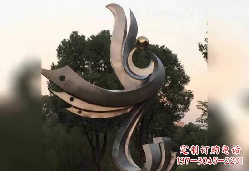 宁德不锈钢凤凰雕塑象征着活力与美丽