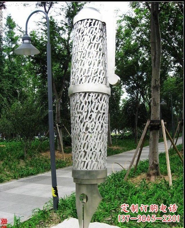 宁德不锈钢钢笔雕塑艺术与科技的完美结合