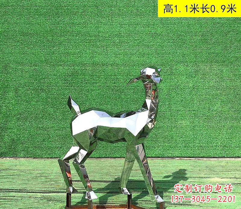 宁德不锈钢小鹿雕塑精致而可爱