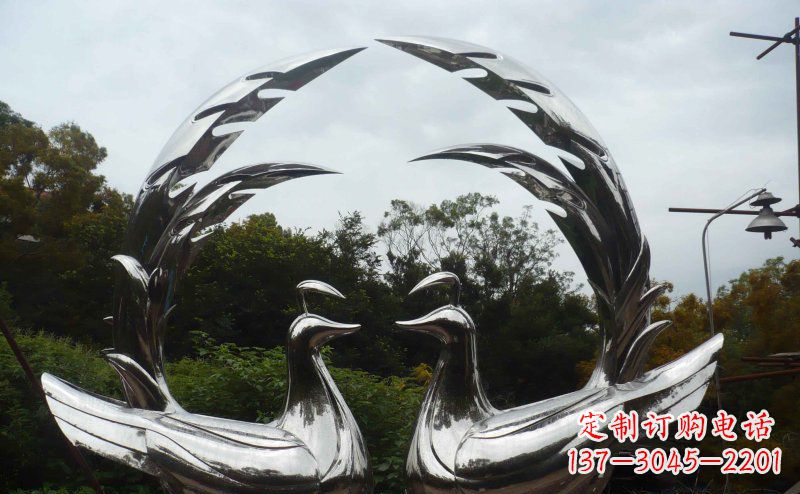 宁德不锈钢制作的孔雀雕塑