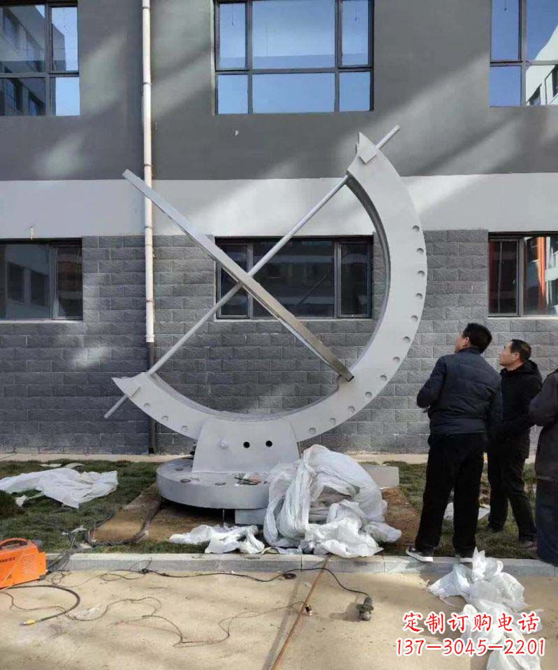 宁德不锈钢日晷雕塑精致而优雅