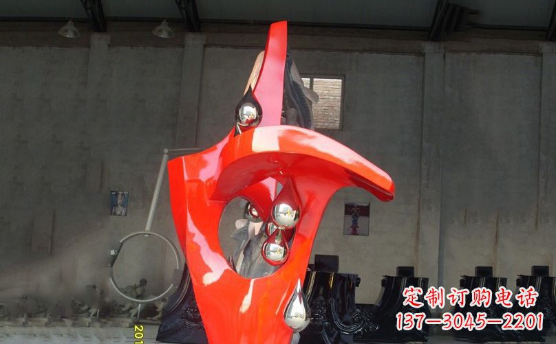宁德不锈钢抽象水滴景观雕塑