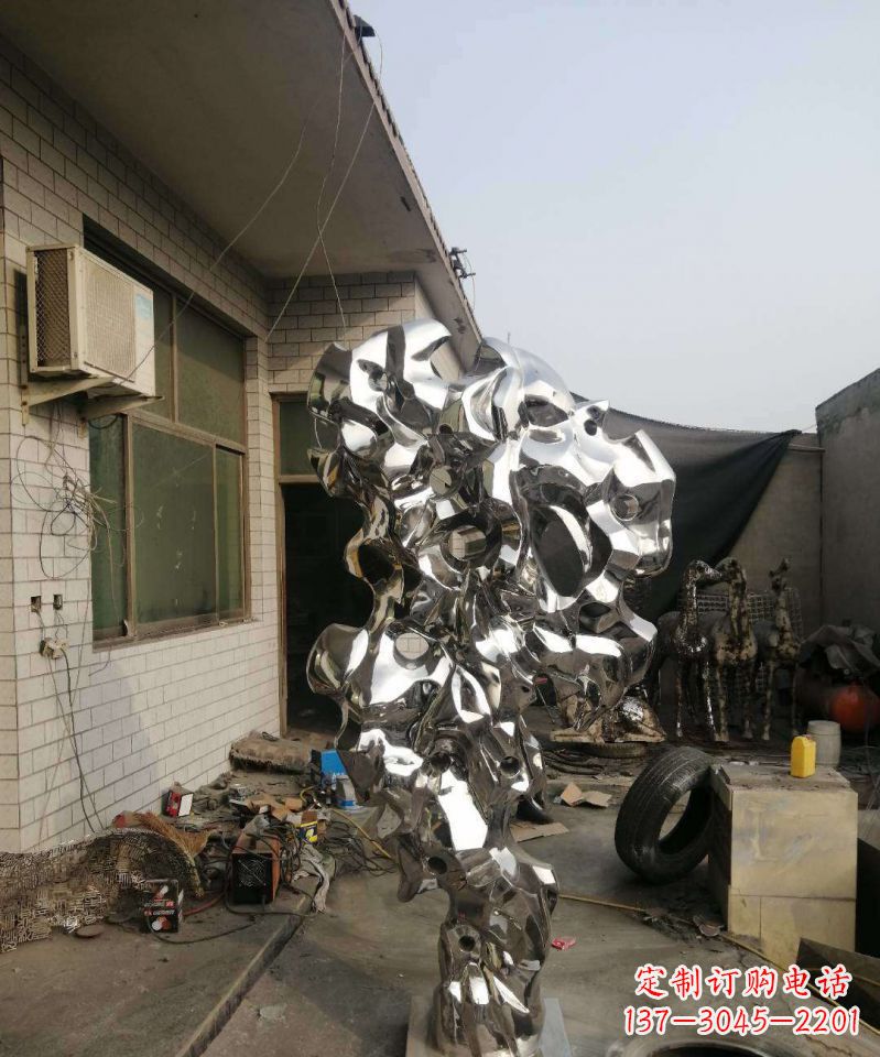 宁德不锈钢抽象太湖石雕塑1