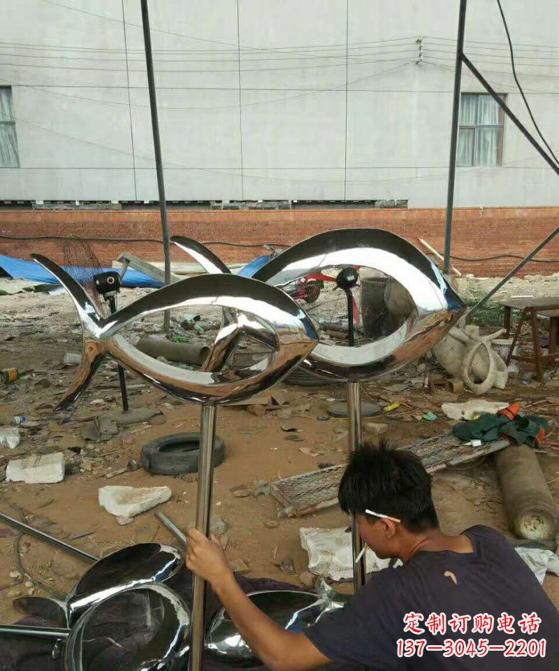 宁德不锈钢抽象鱼动物雕塑 (2)