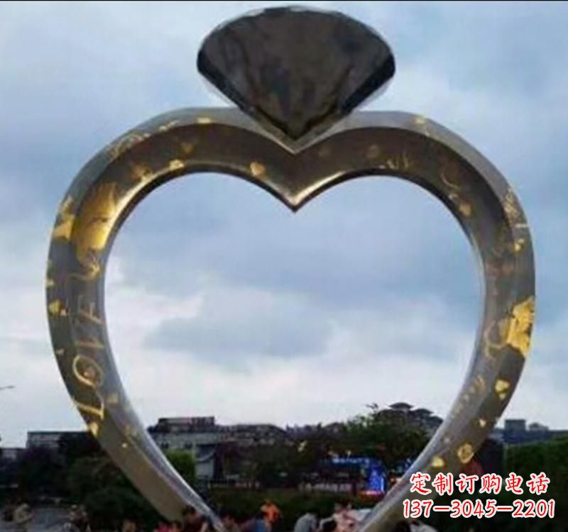 宁德不锈钢创意戒指雕塑