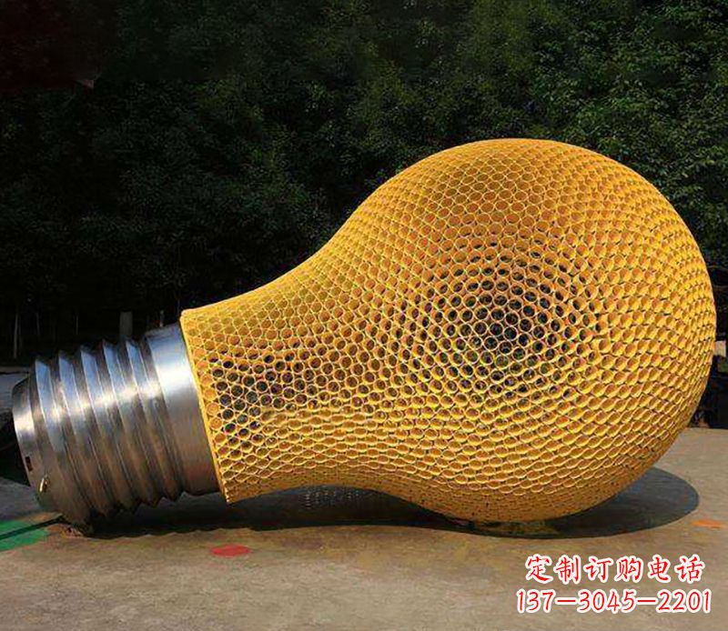 宁德不锈钢灯泡景观雕塑
