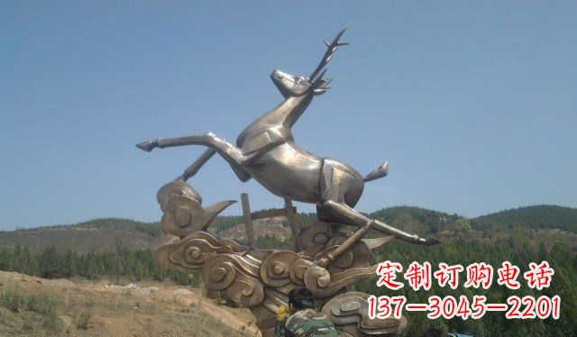 宁德不锈钢动物雕塑——飞奔的鹿