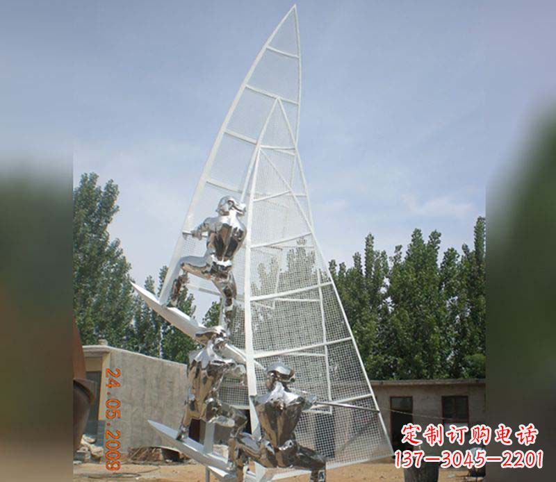 宁德不锈钢帆船给公园带来美丽的景致
