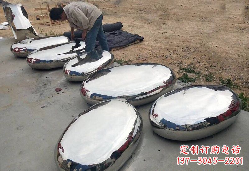 宁德不锈钢鹅卵石雕塑精美外形给人以美的感受