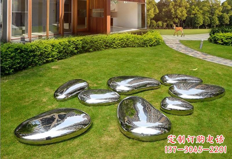 宁德不锈钢公园的鹅卵石雕塑