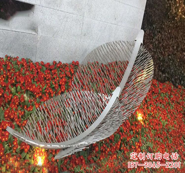 宁德不锈钢公园镂空树叶雕塑