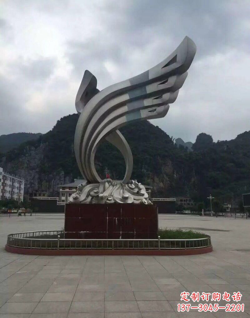 宁德不锈钢广场抽象翅膀雕塑