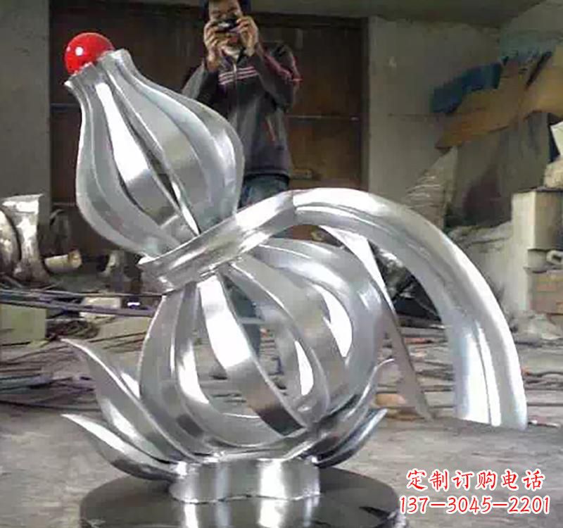 宁德不锈钢葫芦雕塑精美而传统