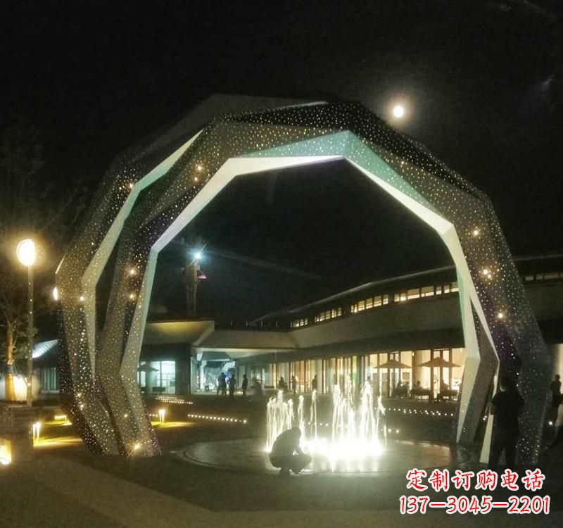 宁德不锈钢户外拱门雕塑精美线条点缀美景