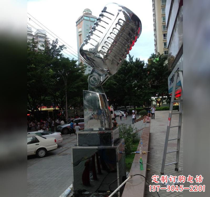 宁德不锈钢话筒雕塑2