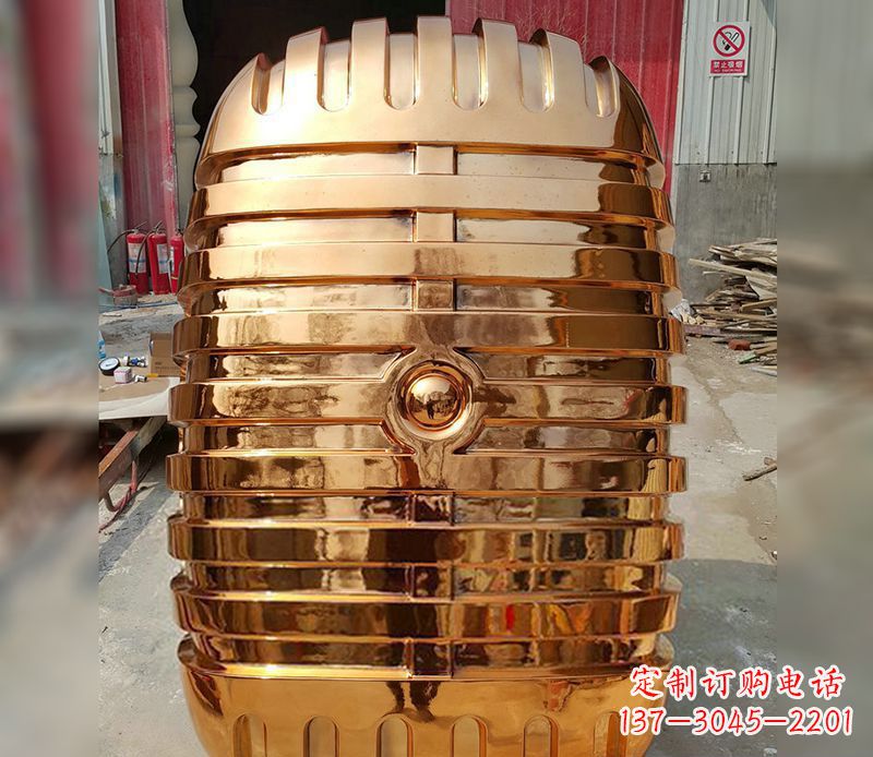 宁德不锈钢金话筒局部雕塑