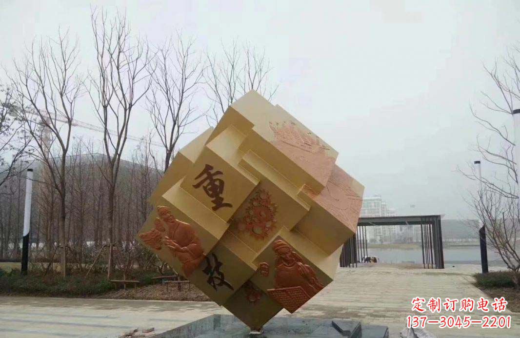 宁德不锈钢魔方雕塑给景观增添丰富多彩