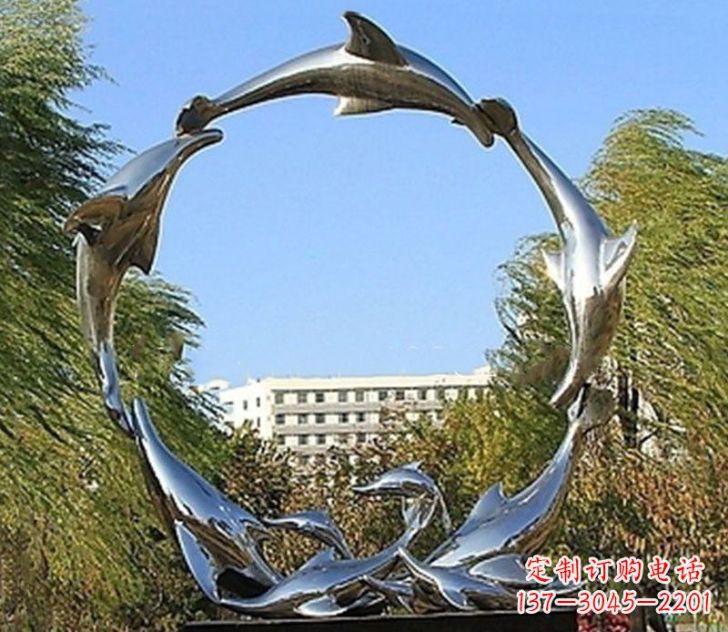 宁德该雕塑的内容、设计理念和文化意义。