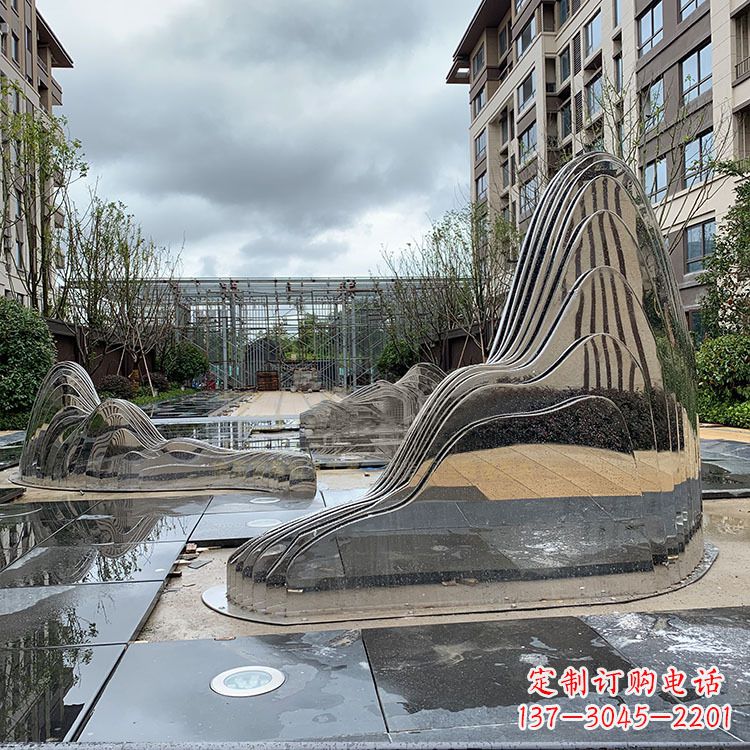 宁德不锈钢镜面假山雕塑给城市带来灵动之美
