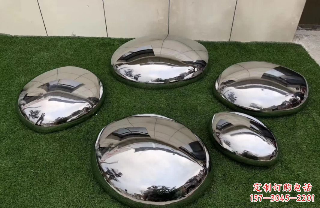 宁德精致灵动的不锈钢鹅卵石雕塑