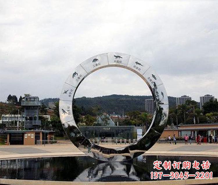 宁德恐龙圆环雕塑让恐龙永久存在