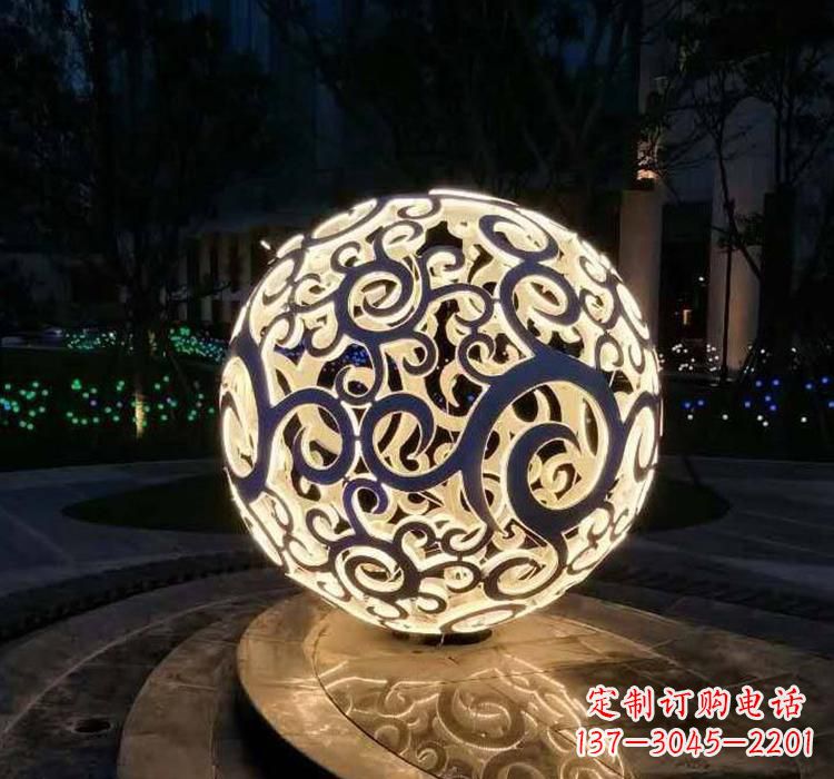 宁德不锈钢镂空球喷泉雕塑艺术性的水景装饰