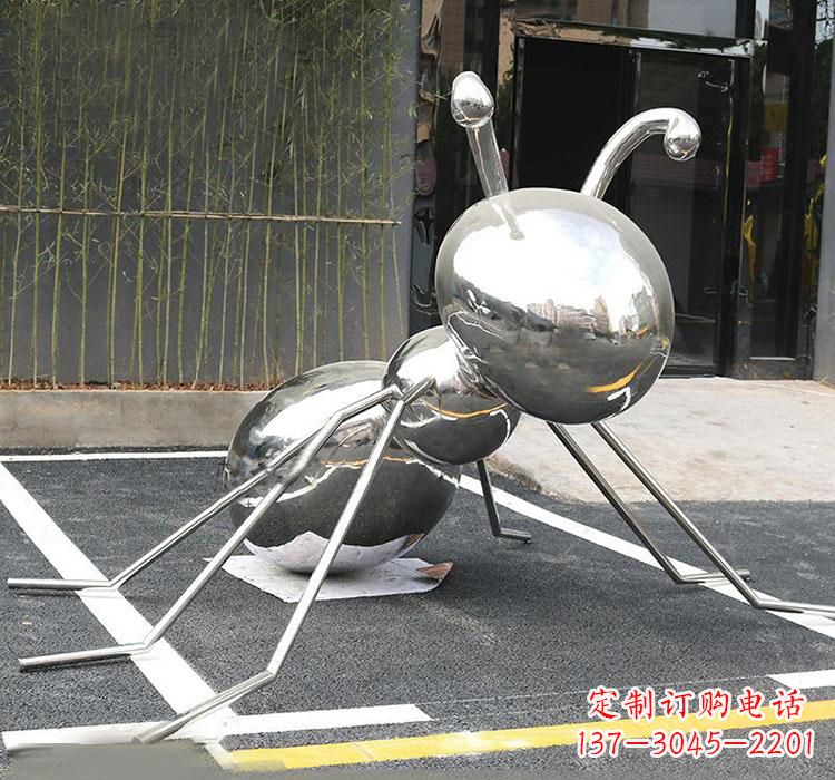 宁德不锈钢蚂蚁雕塑象征着勤劳与坚毅
