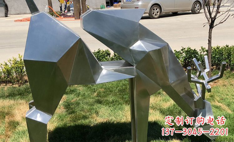 宁德不锈钢梅花鹿雕塑给公园带来美丽风景