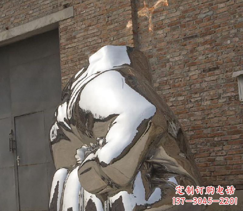 宁德不锈钢拳头雕塑