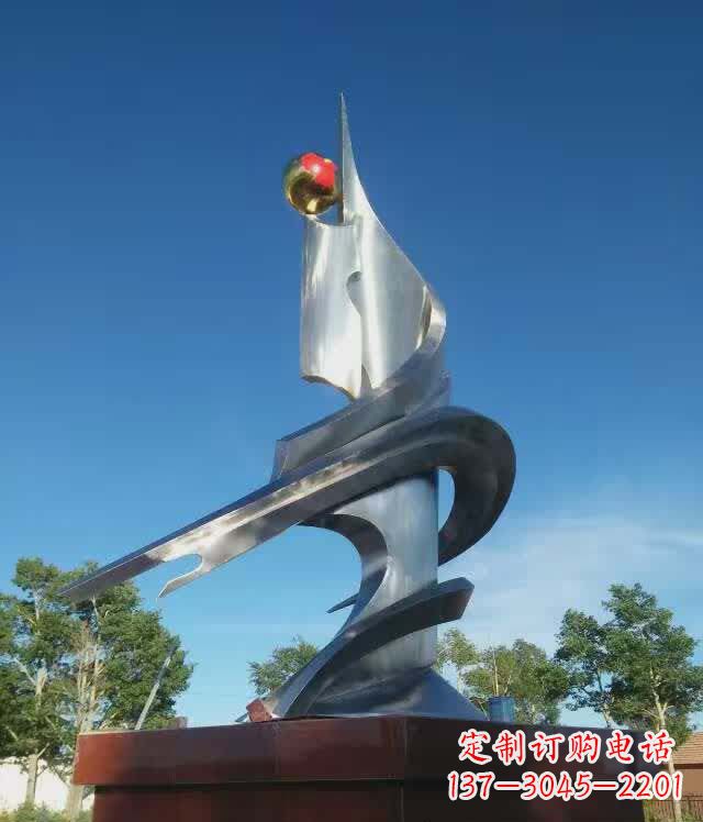 宁德利用不锈钢创作书籍雕塑
