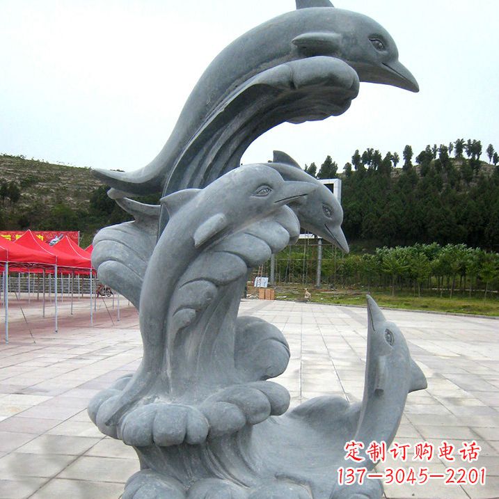 宁德海豚雕塑凝聚着美丽与动感