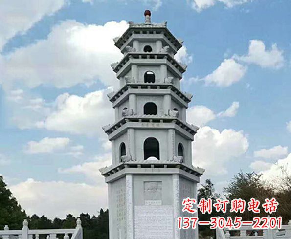 宁德神秘的宝塔雕塑