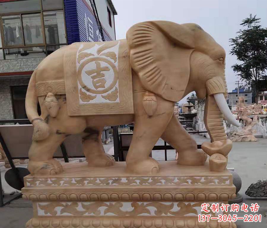 宁德精美的大象镂空石雕