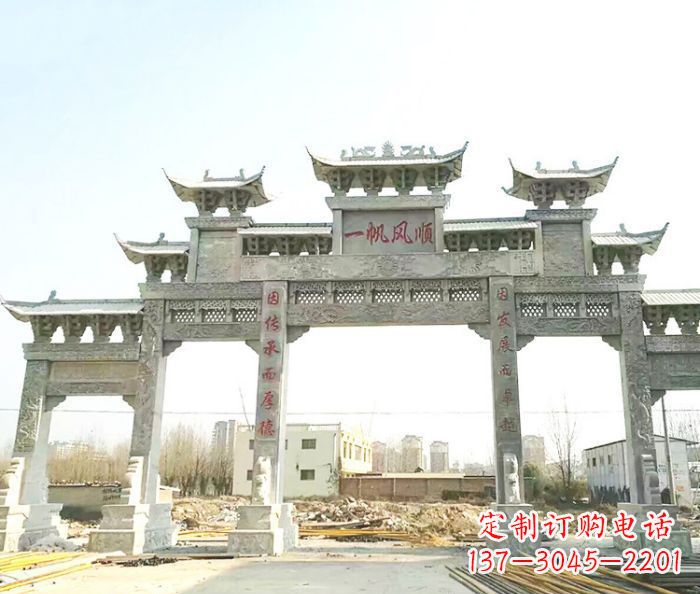宁德别具一格的大型五门石雕牌楼