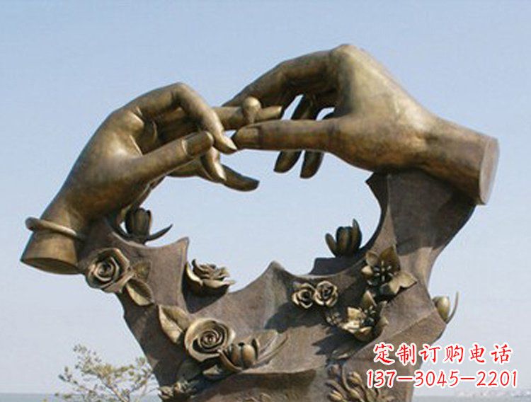 宁德戴戒指的手铜雕