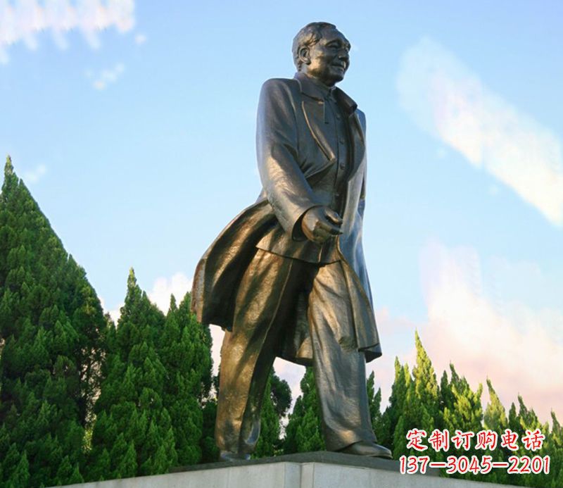 宁德邓小平广场伟人铜雕