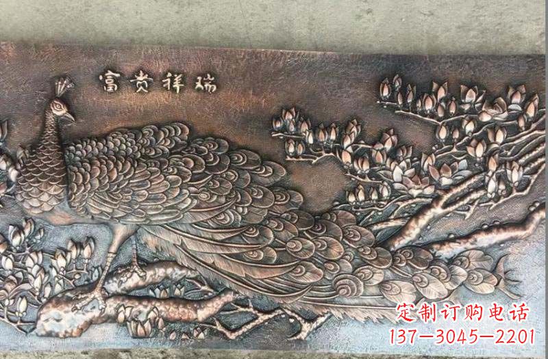 宁德精美锻铜孔雀雕塑